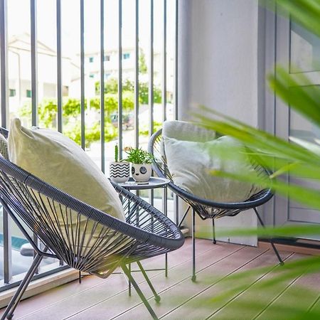 Studio Apartment Smile, Near Beach & Center, Free Parking, Balcony マカルスカ エクステリア 写真