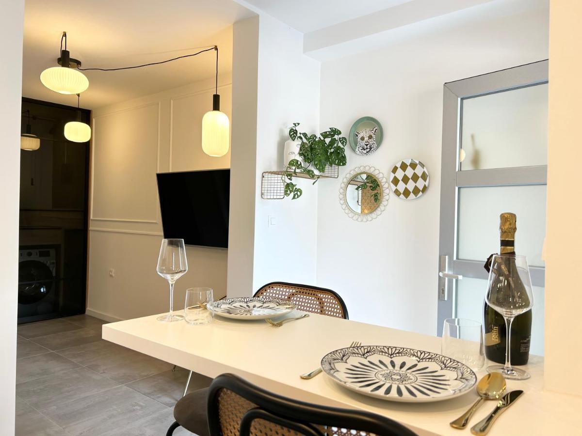 Studio Apartment Smile, Near Beach & Center, Free Parking, Balcony マカルスカ エクステリア 写真